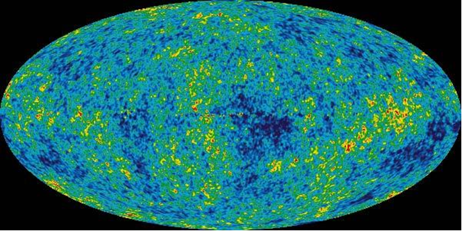 Fig. 4 - La radiazione cosmica di fondo. Questa mappa radio è fatta raccogliendo i fotoni partiti 13.8 miliardi di anni fa, 380000 anni dopo il Big Bang. È l’immagine dell’Universo bambino, quando ancora le galassie e le stelle si dovevano formare. Crediti: wikipedia.