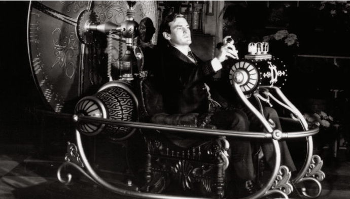Fig. 3 - La macchina del tempo come descritta nell’omonimo romanzo di H.G. Wells del 1895 e come ricostruita nel film di George Pal "L’uomo che visse nel futuro" (1960) con Rod Taylor - Crediti: web.
