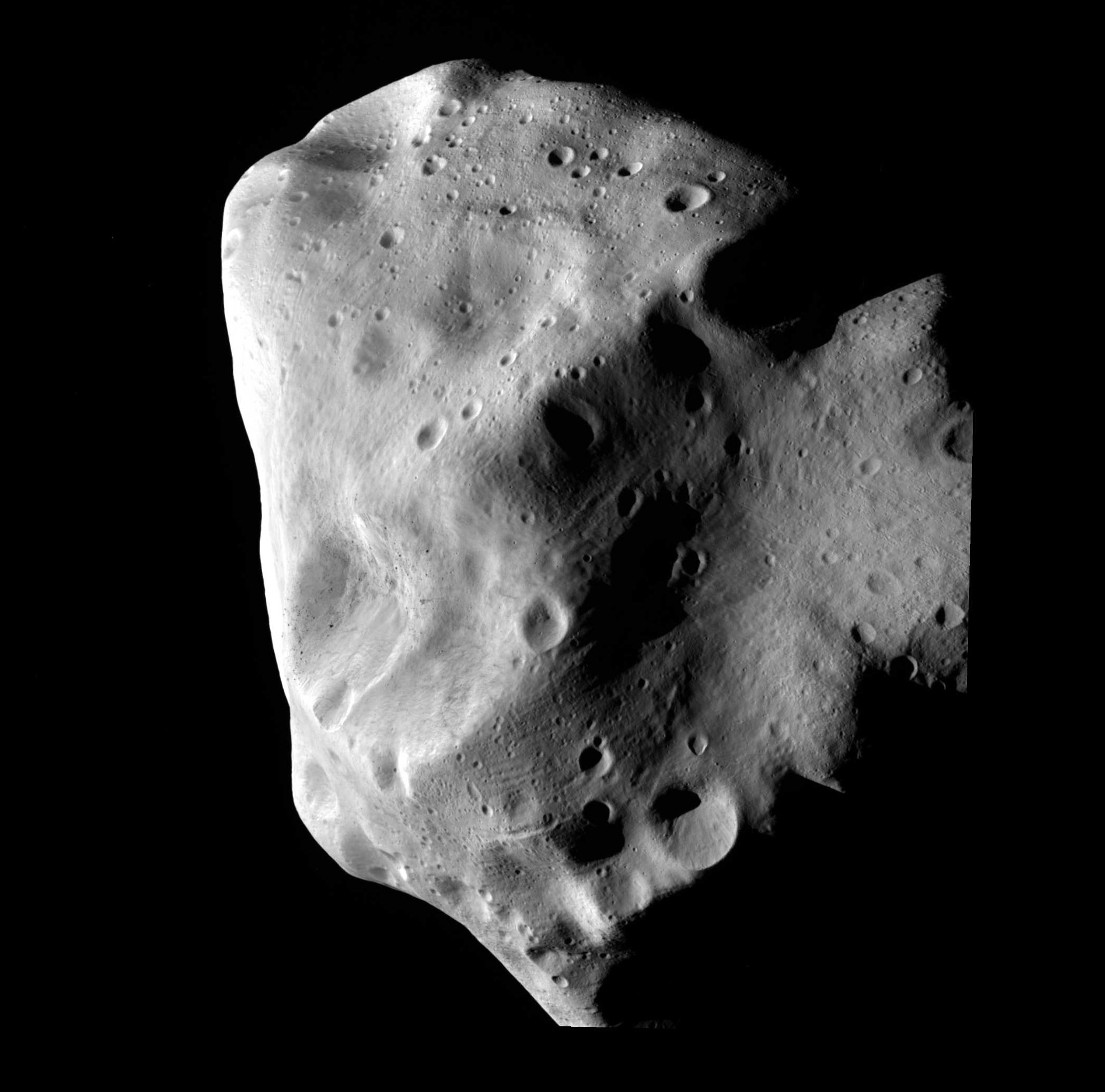 Fig. 5 - L’asteroide 21 Lutetia come ripreso il 10 luglio 2010 dalla sonda Rosetta dell’ESA. Fonte: ESA.