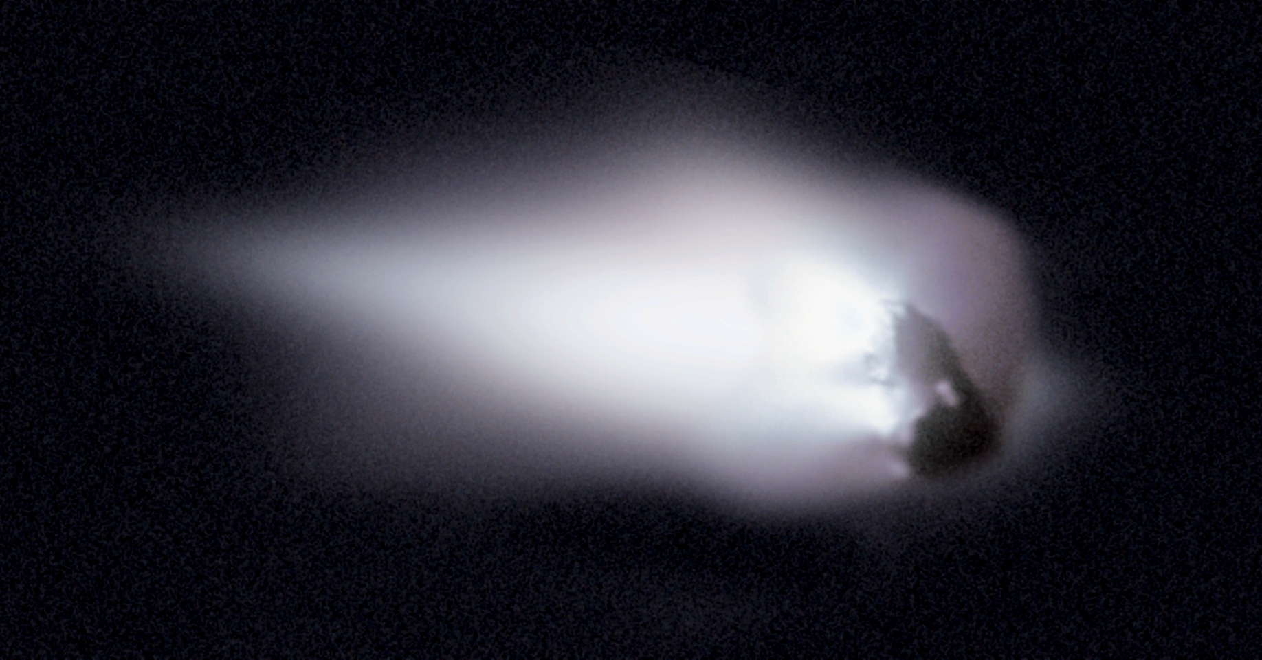 Fig. 3 - Immagine del nucleo della cometa Halley visto dalla sonda Giotto nel 1986. Da APOD del 4 gennaio 2010.